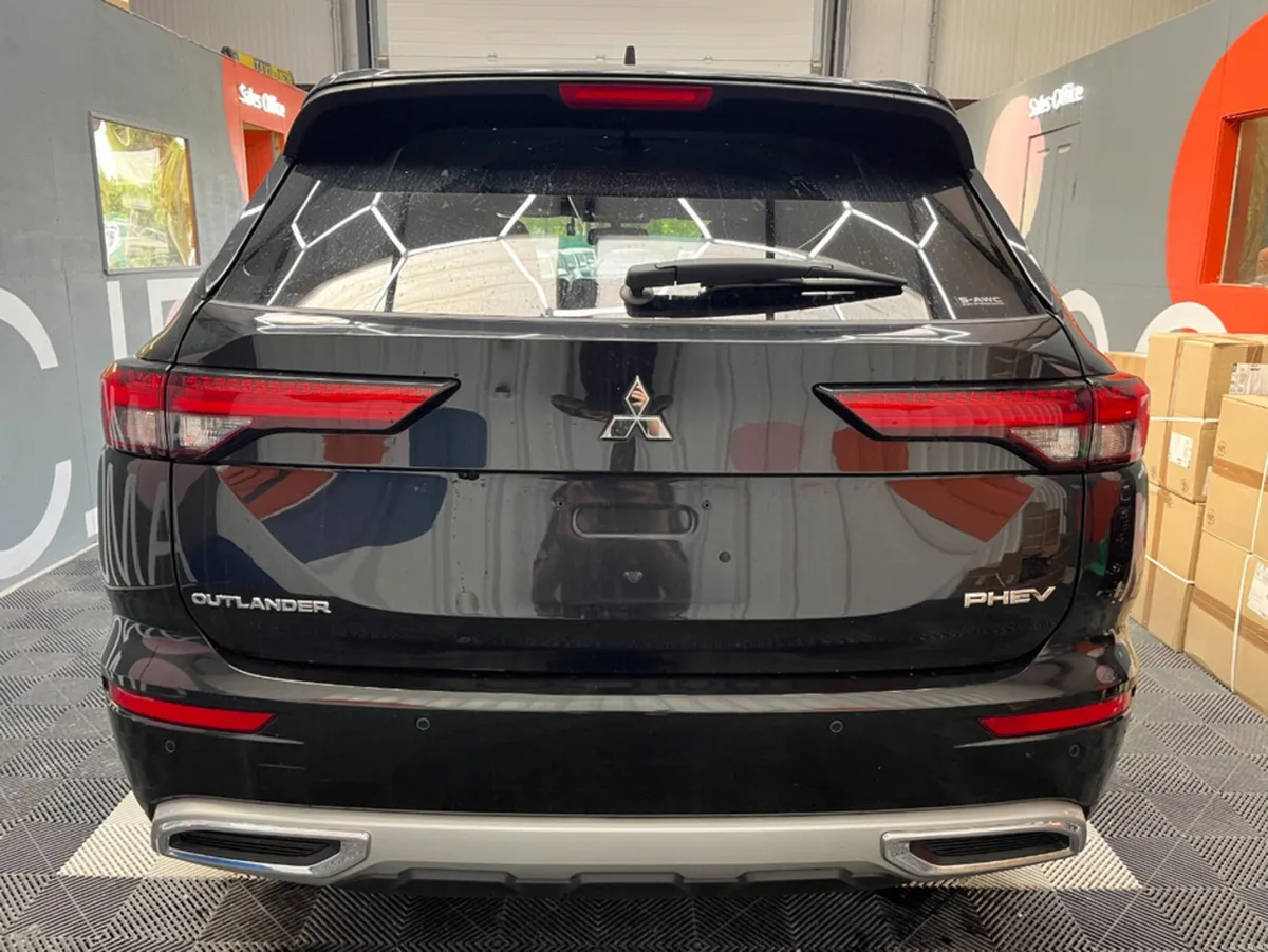 Mitsubishi Outlander 2022 MITSUBISHI OUTLANDER PHE - Image 3