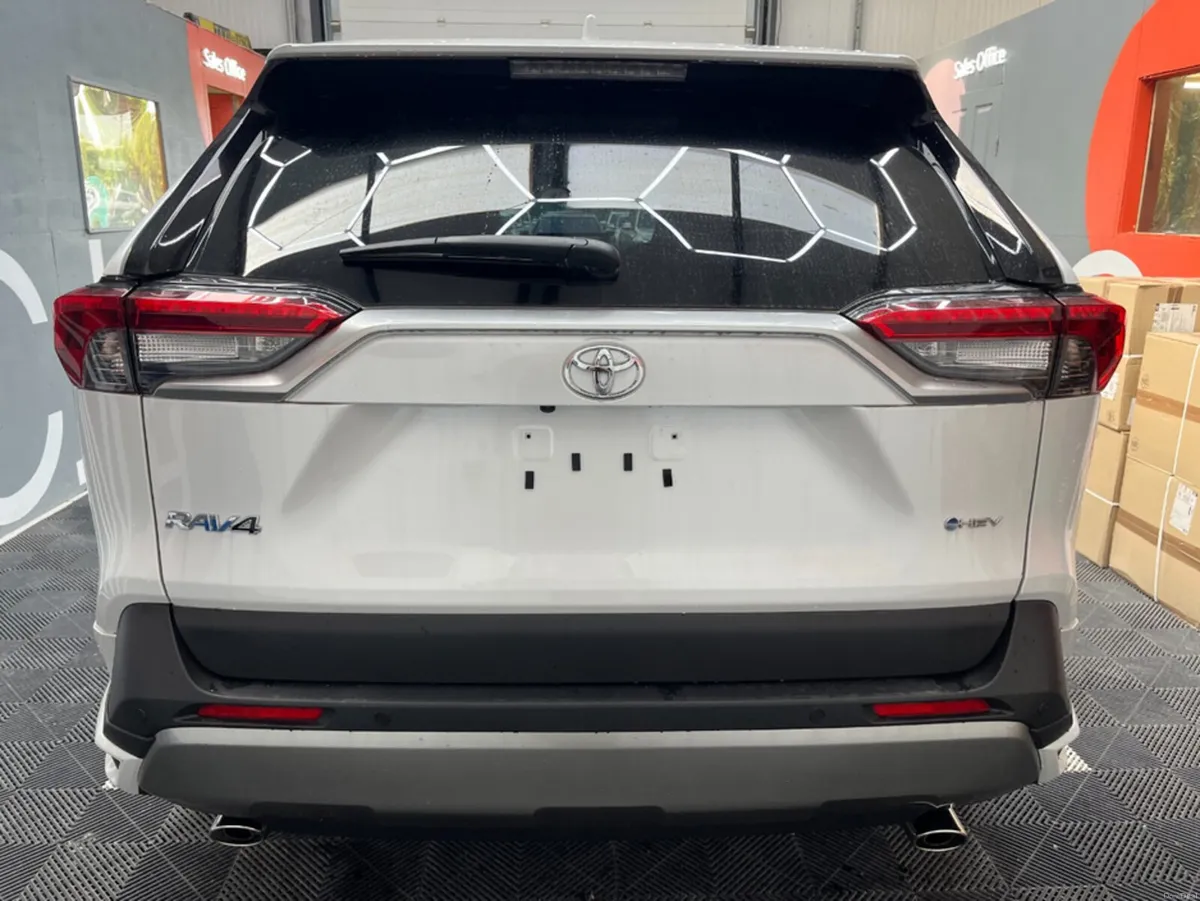 Toyota RAV4 2025 TOYOTA RAV4 HYBRID G 2.5 AUTOMATI - Image 3
