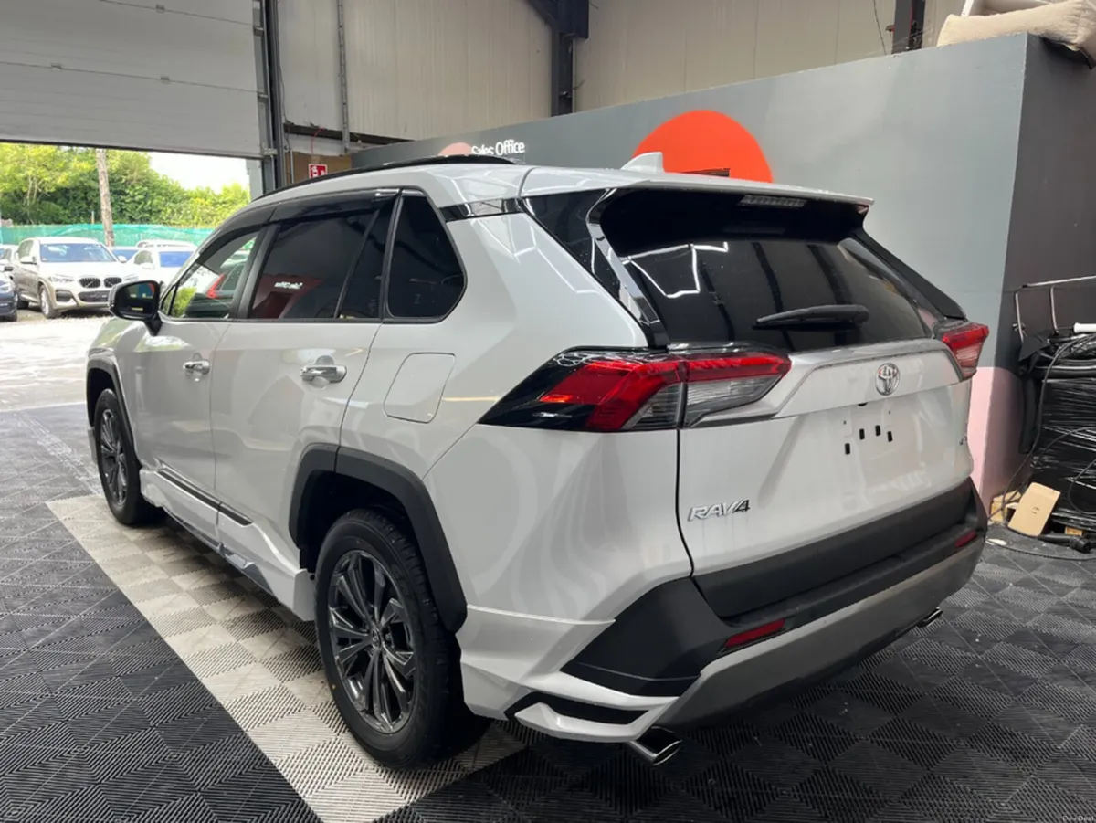 Toyota RAV4 2025 TOYOTA RAV4 HYBRID G 2.5 AUTOMATI - Image 4