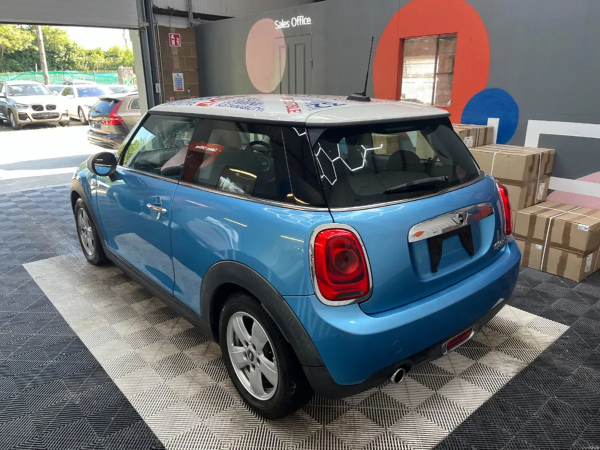 Mini Cooper 2015 MINI COOPER 1.5 AUTOMATIC / CRUIS - Image 4