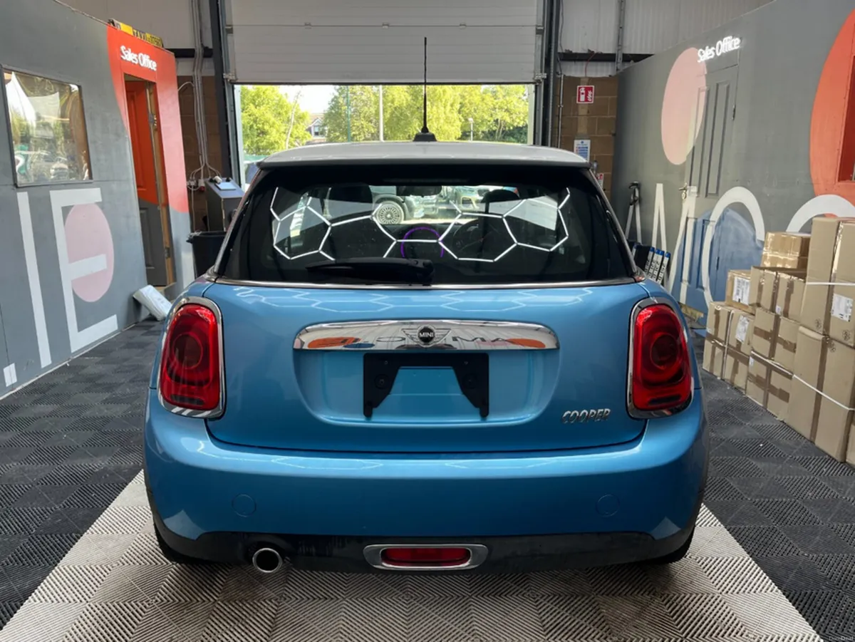 Mini Cooper 2015 MINI COOPER 1.5 AUTOMATIC / CRUIS - Image 3