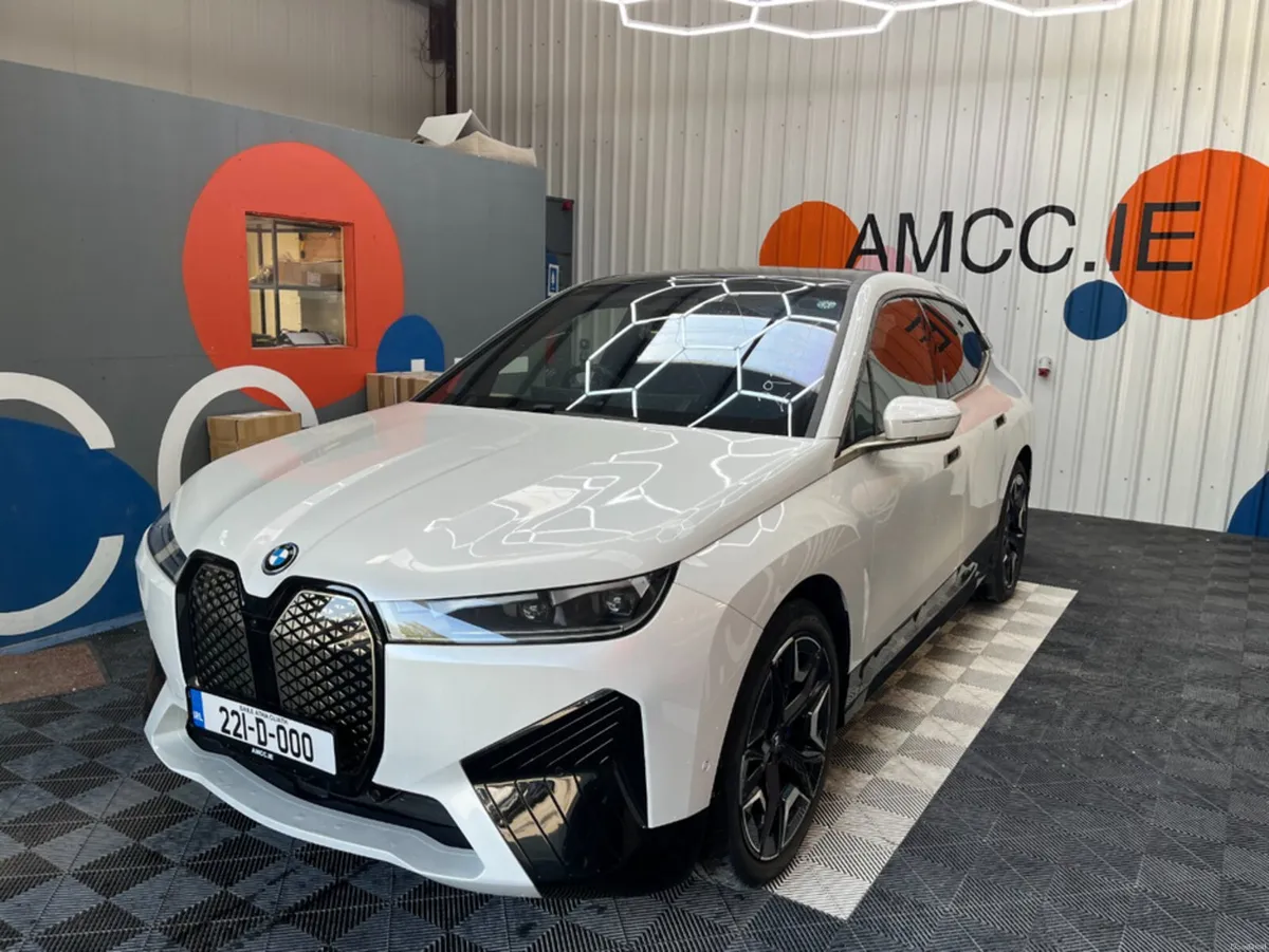 BMW iX 2022 BMW IX XDRIVE40 LAUNCH EDITION AUTOMAT - Image 5