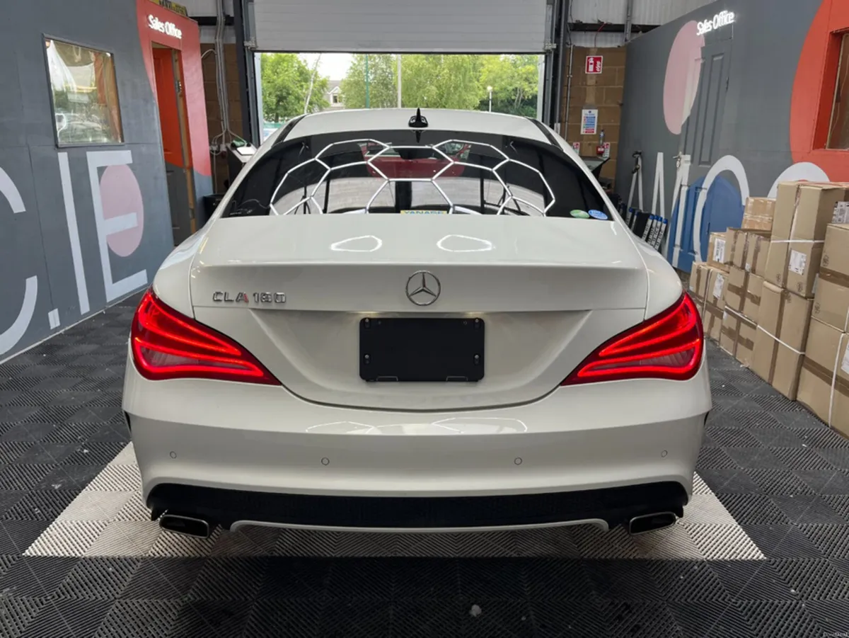 Mercedes-Benz CLA 2016 MERCEDES-BENZ CLA180 1.6 AU - Image 3