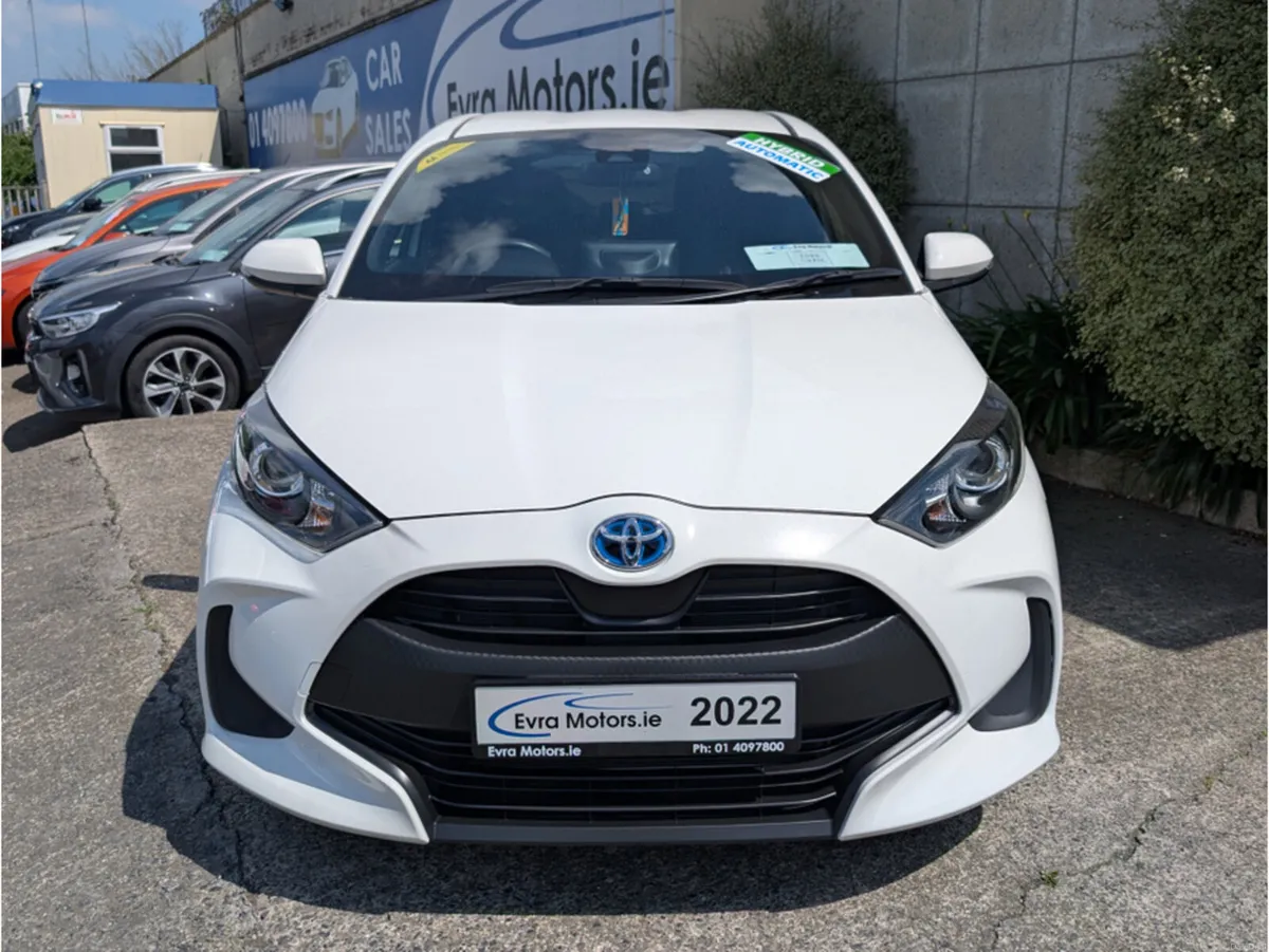 Toyota Yaris X HYBRID AUTOMATIC 1.5 PETROL //LOW M - Image 2