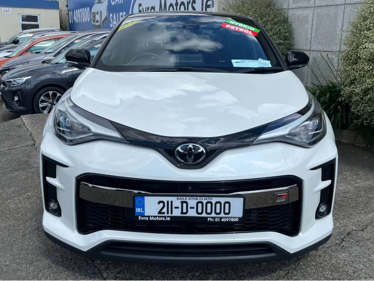 Toyota C-HR GR SPORT AUTOMATIC HYBRID 1.8 PETROL / - Image 2