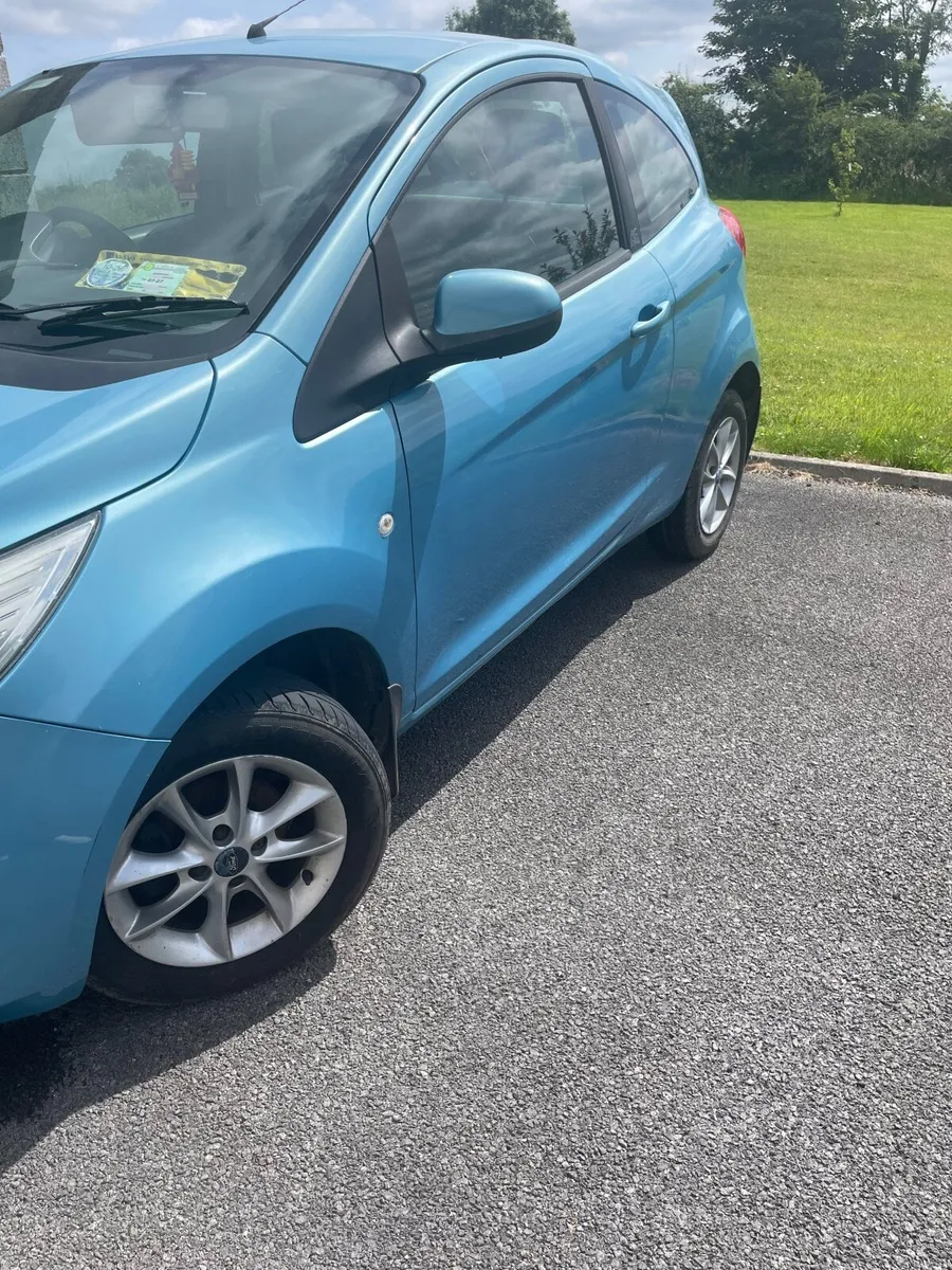 Ford KA 2010 - Image 2