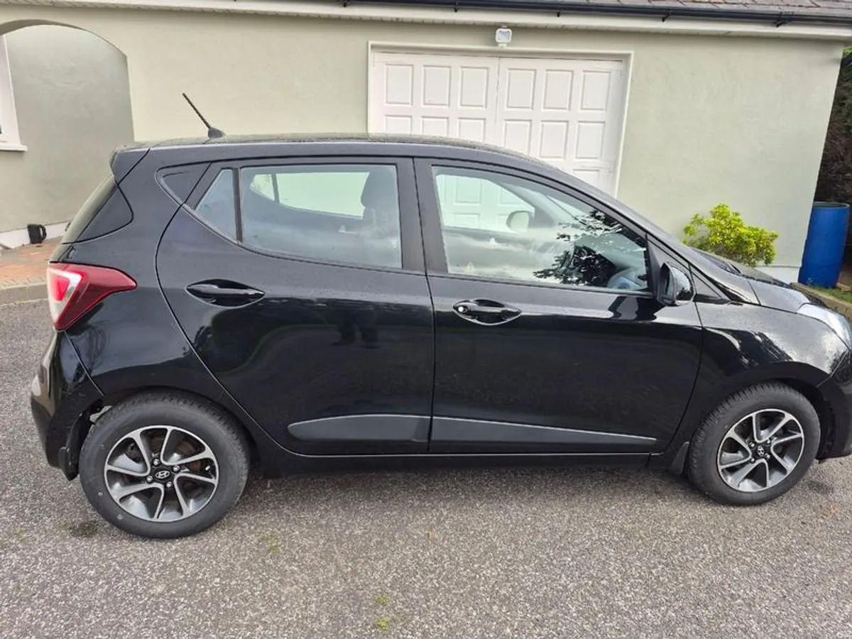 2018 Hyundai I10 - Image 2