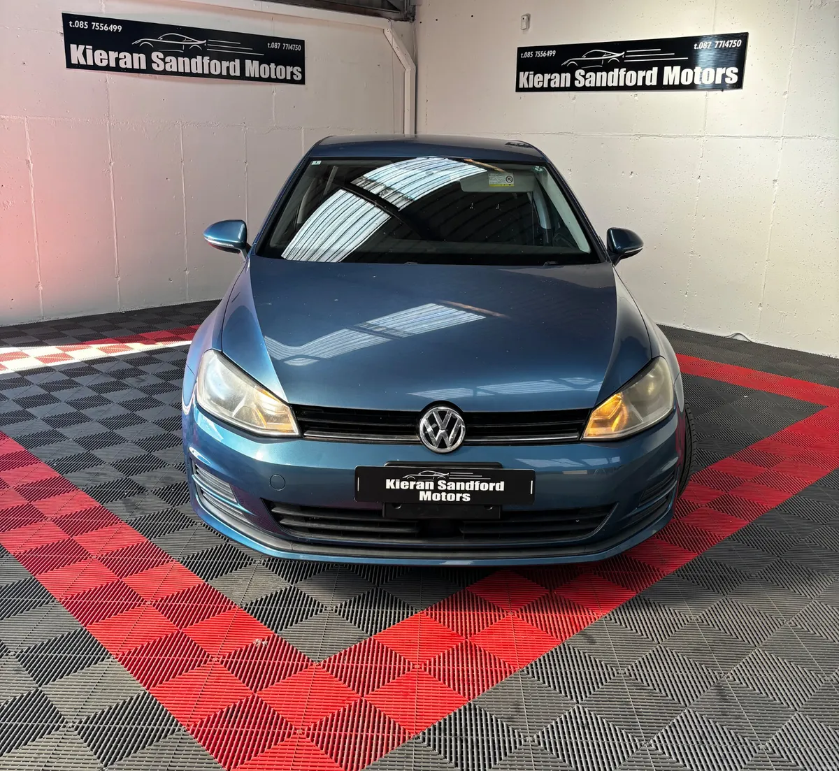2015 Volkswagen Golf - Image 2