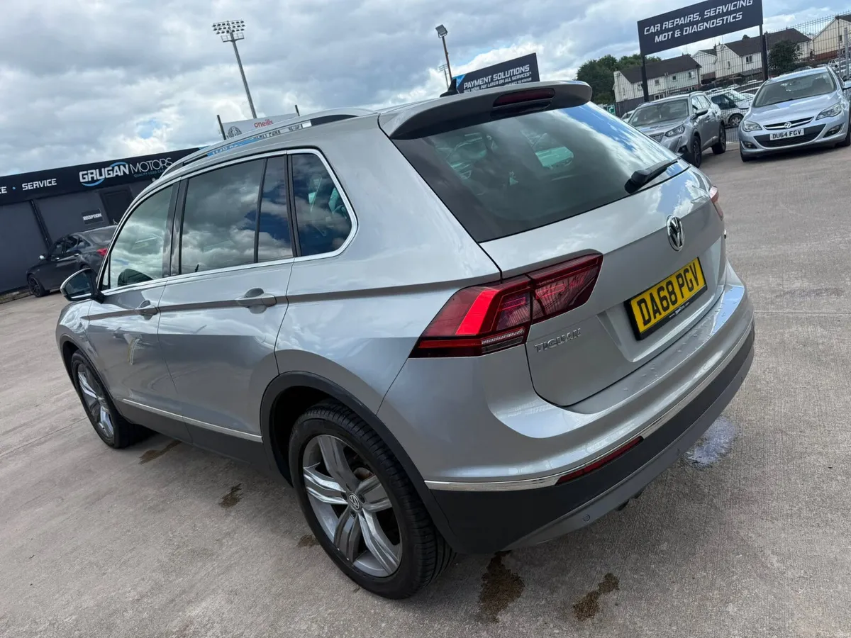 2018 Volkswagen Tiguan SEL 4 Motion DSG - Image 3
