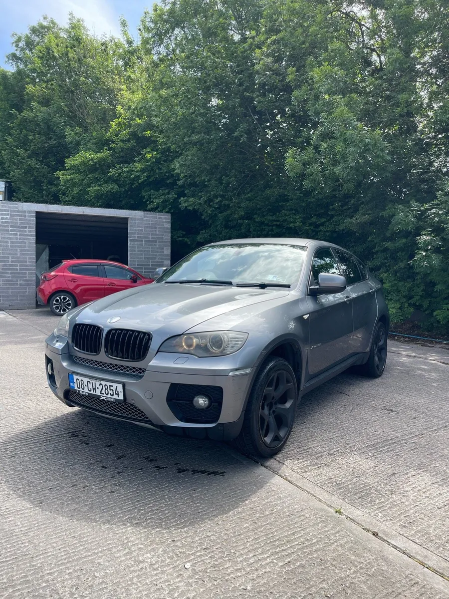 BMW X6 35d commercial - Image 2