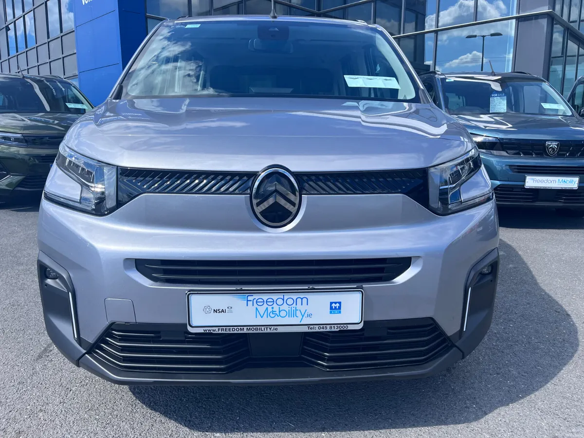 New Citroen Berlingo Auto, 7 seats, Taxi - Image 2