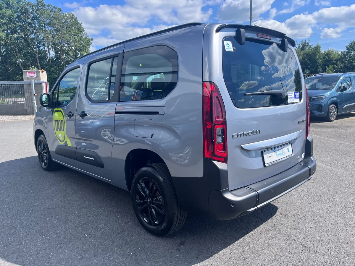 New Citroen Berlingo Auto, 7 seats, Taxi - Image 4