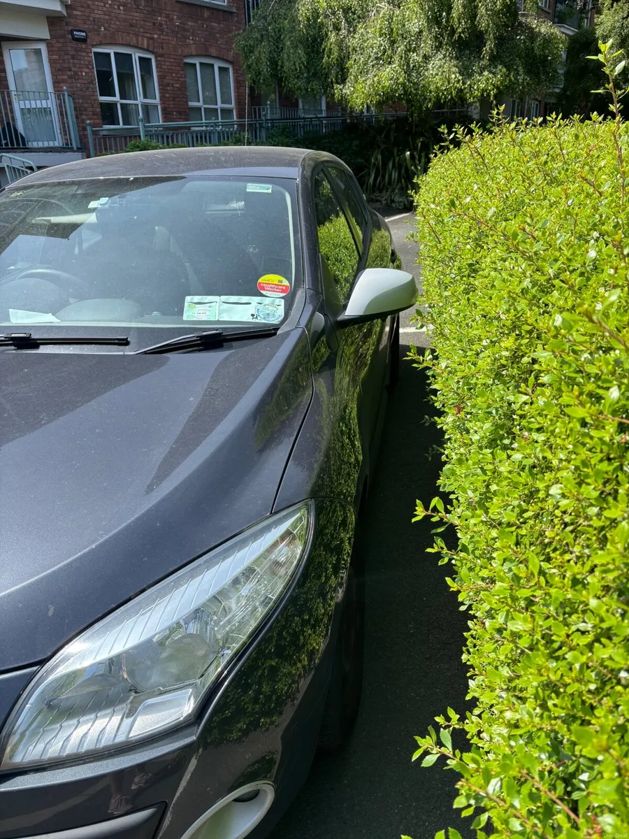 Renault Megane 2011 *Read Description* - Image 2