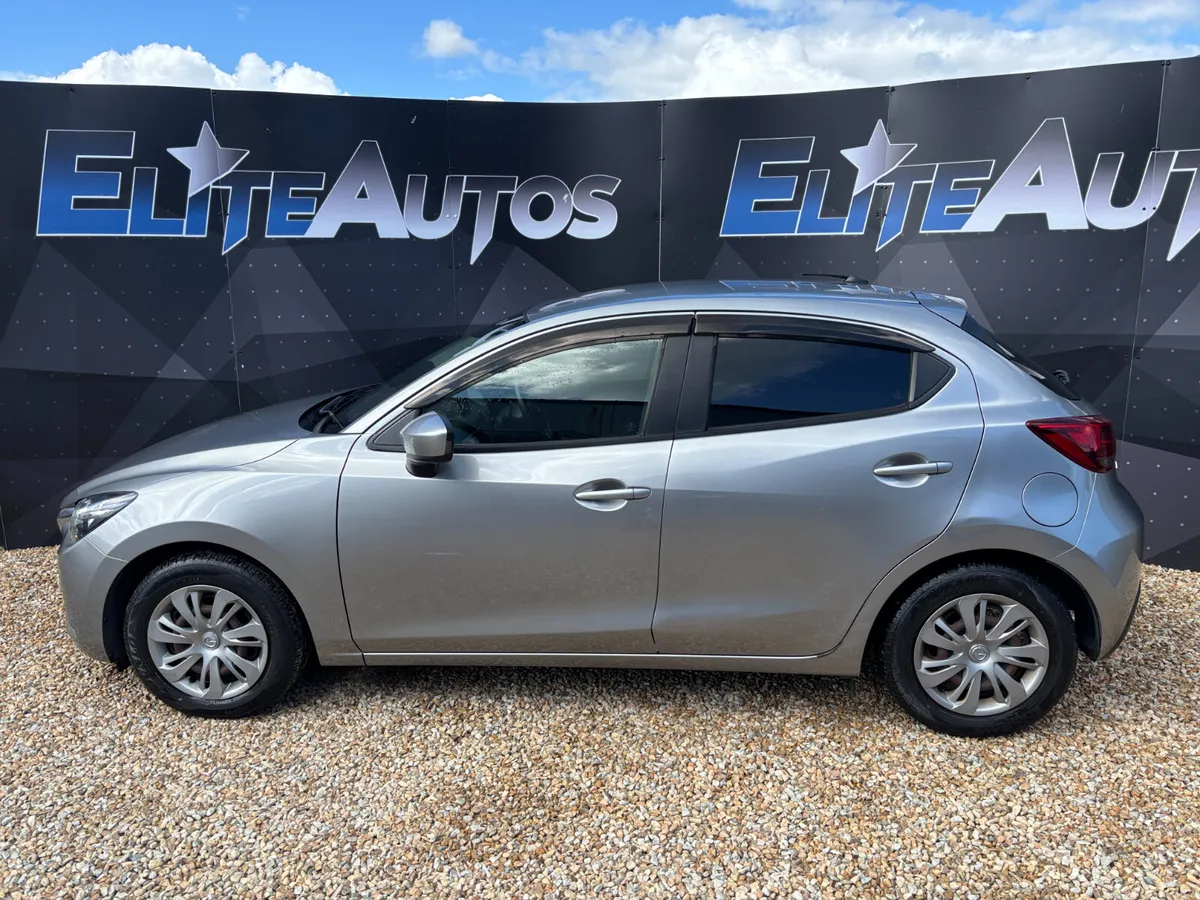 Mazda Demio Skyactive 1.3 Automatic - Image 3