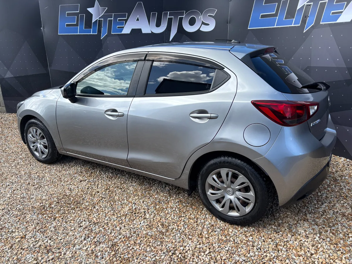 Mazda Demio Skyactive 1.3 Automatic - Image 4