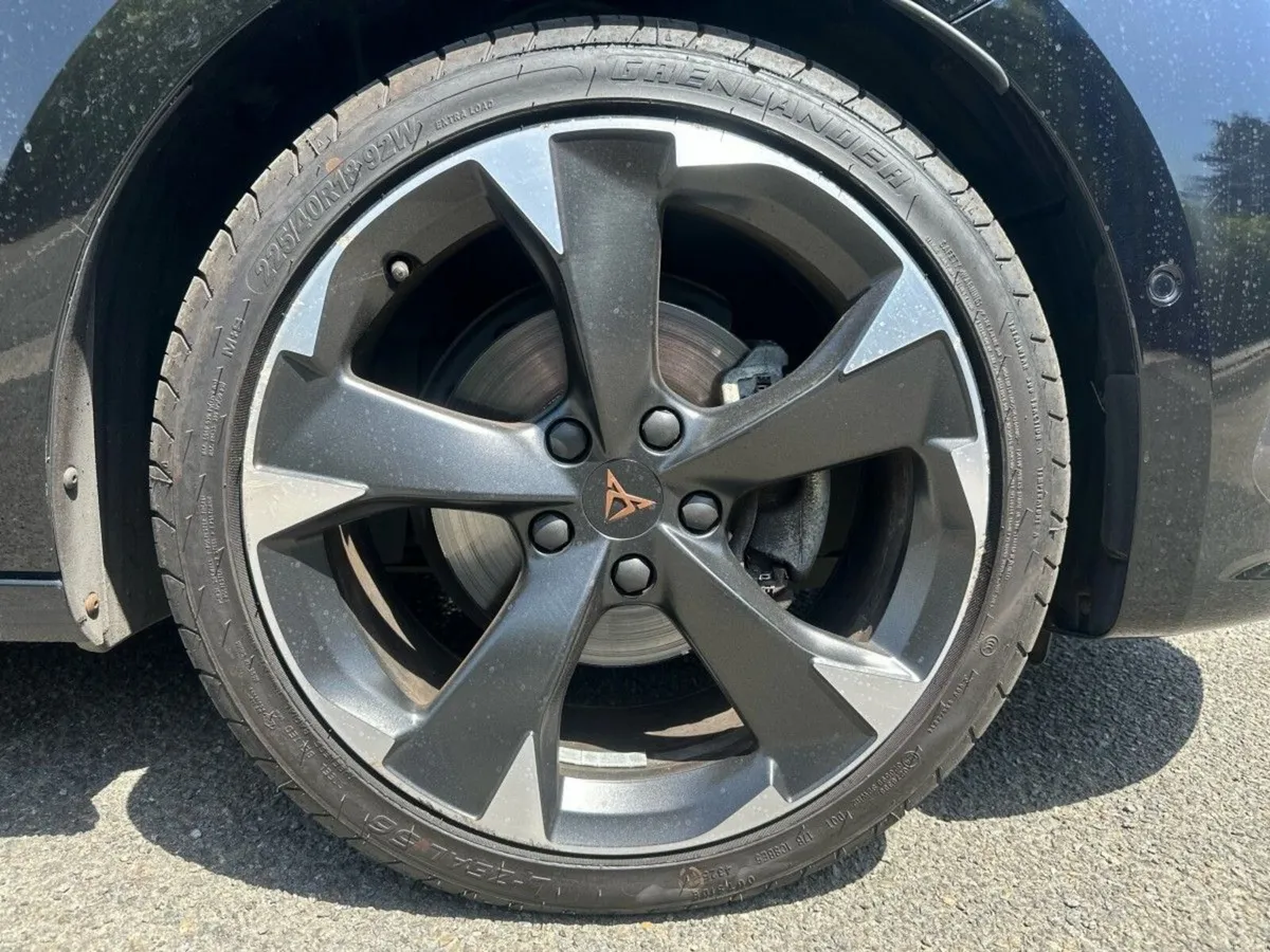 Cupra Leon SP 1.5 eTSI 150HP DSG - Image 5