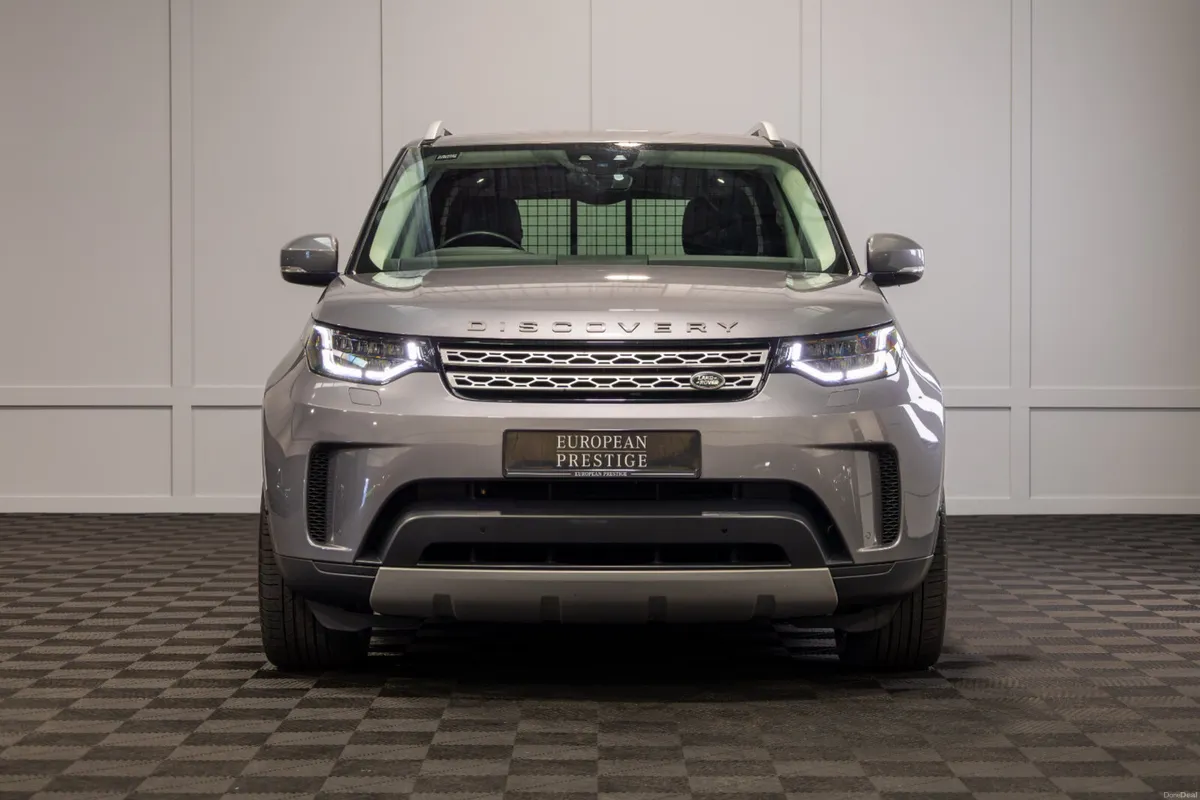 2020 Land Rover Discovery HSE 2 Seat Commercial - Image 2