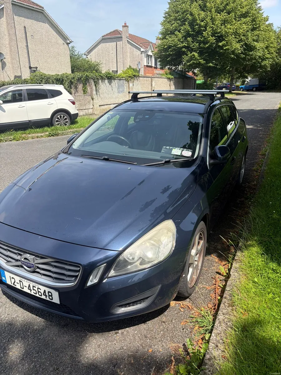 2012 volvo v60 - Image 4