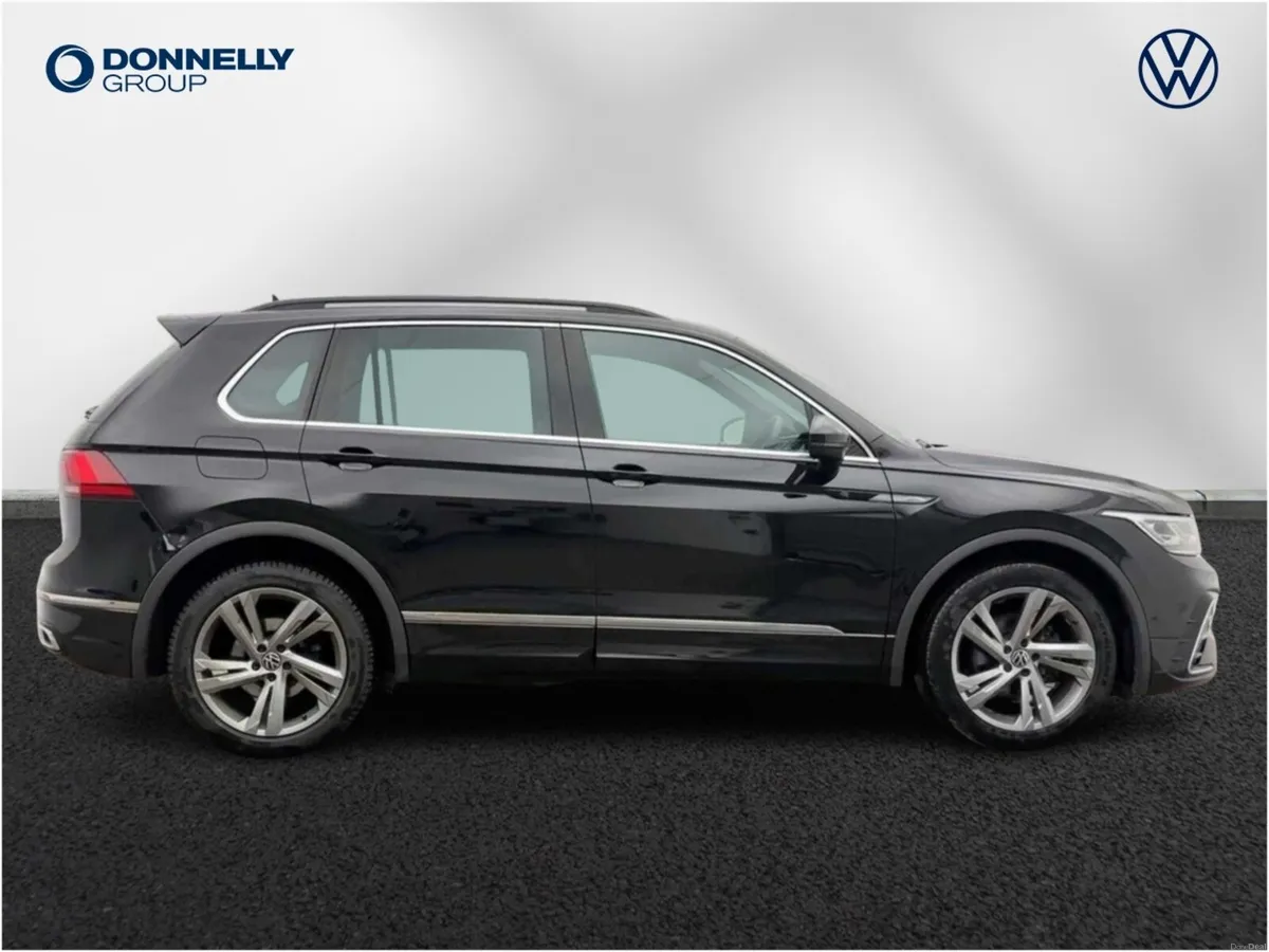 Volkswagen Tiguan Estate Special Edition R-Line Ed - Image 4