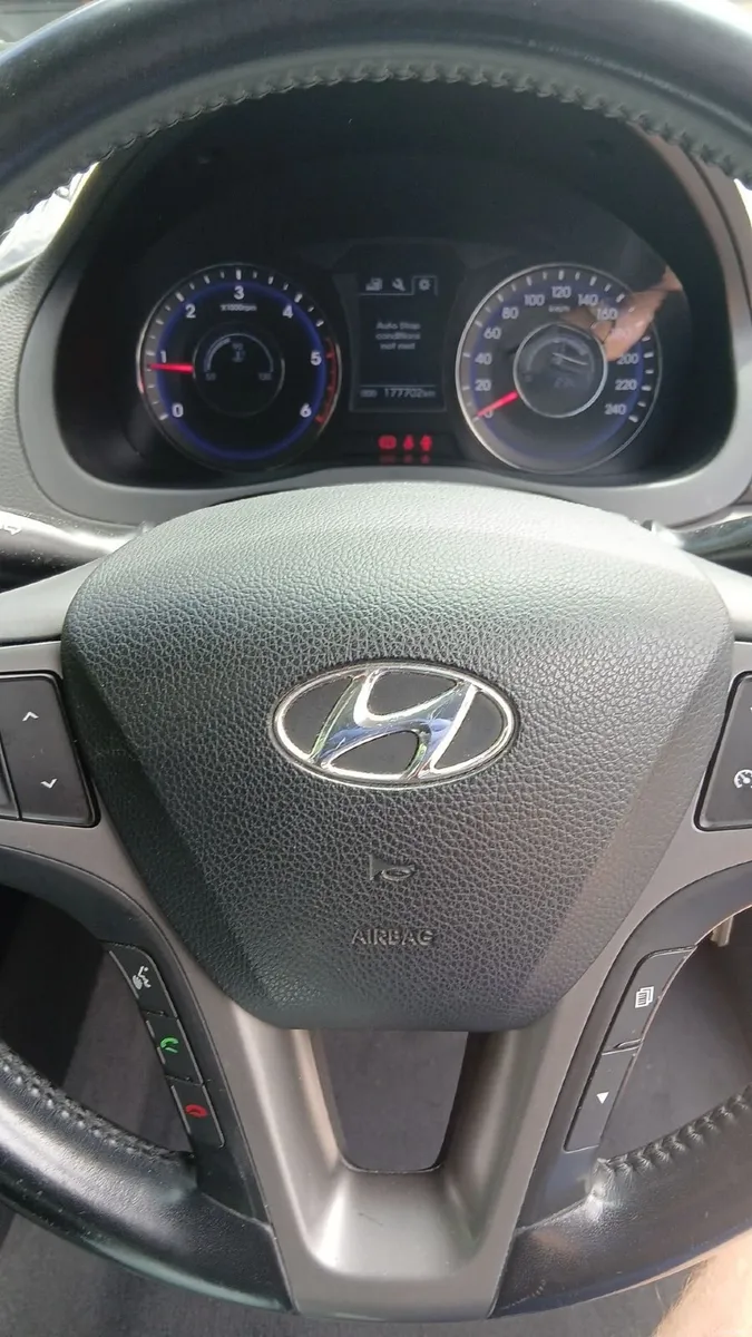 Hyundai i40 2016 - Image 2