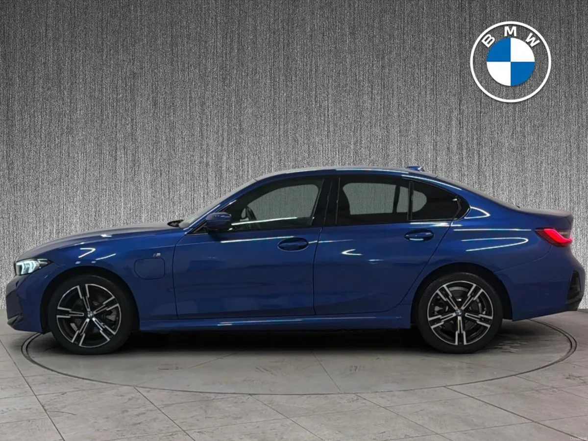 BMW 3-Series 330e M Sport - Image 4