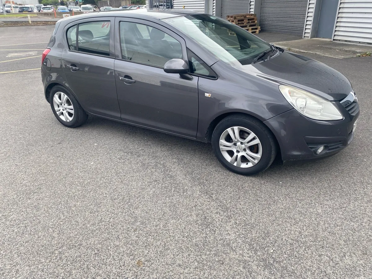 Car - Image 3