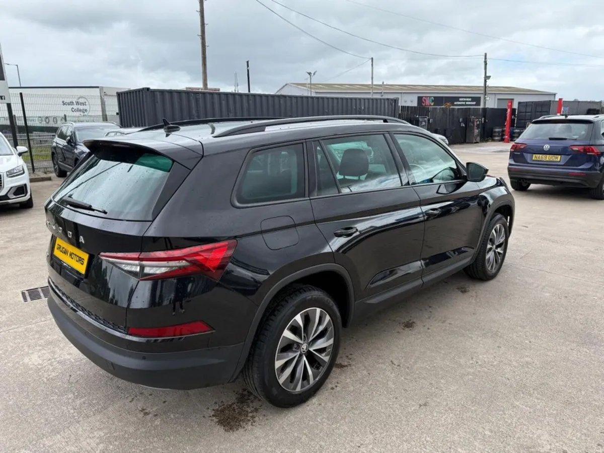 2022 Skoda Kodiaq 7 Seater - Image 3