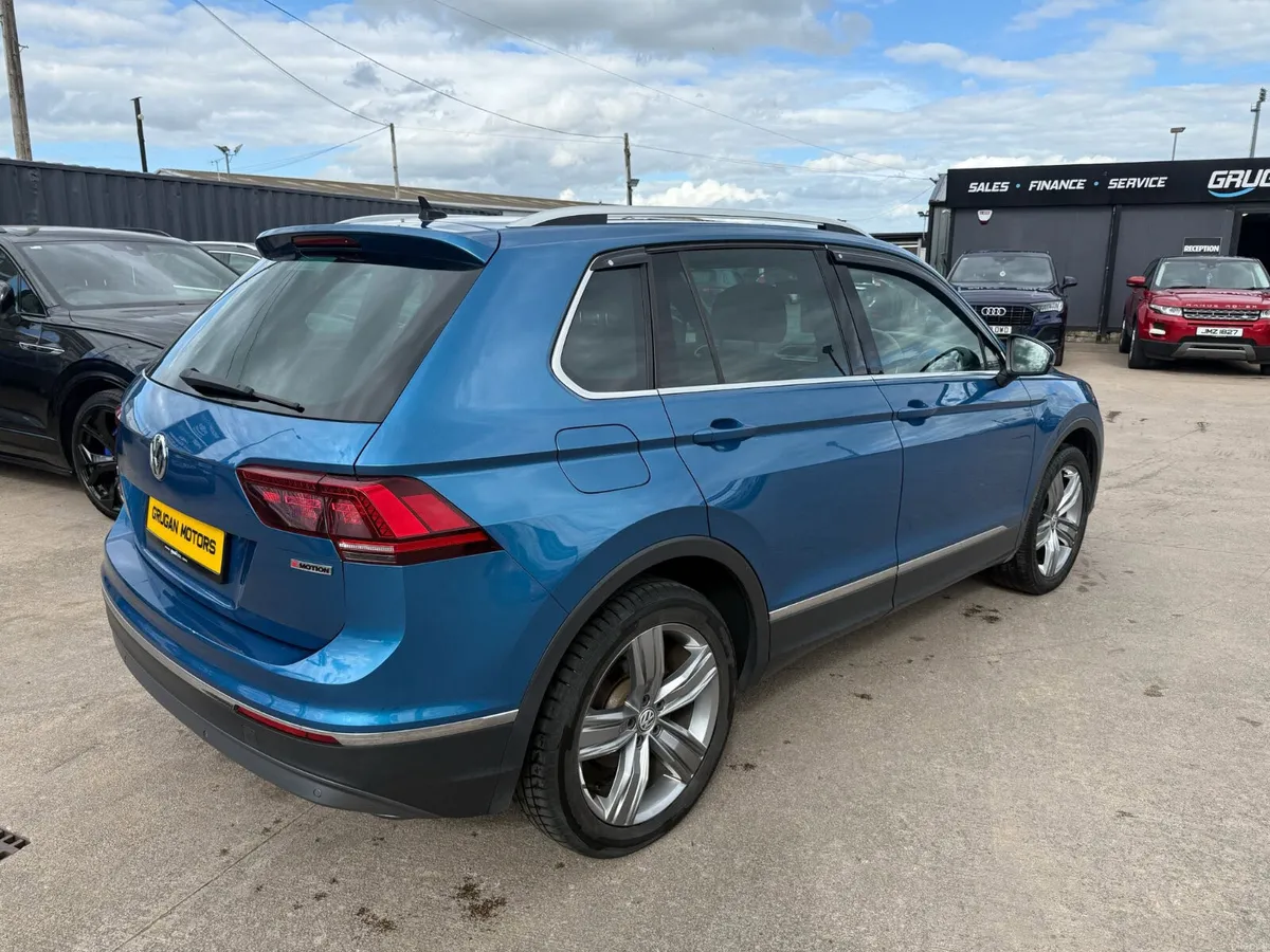 2018 Volkswagen Tiguan SEL 4 Motion DSG - Image 6