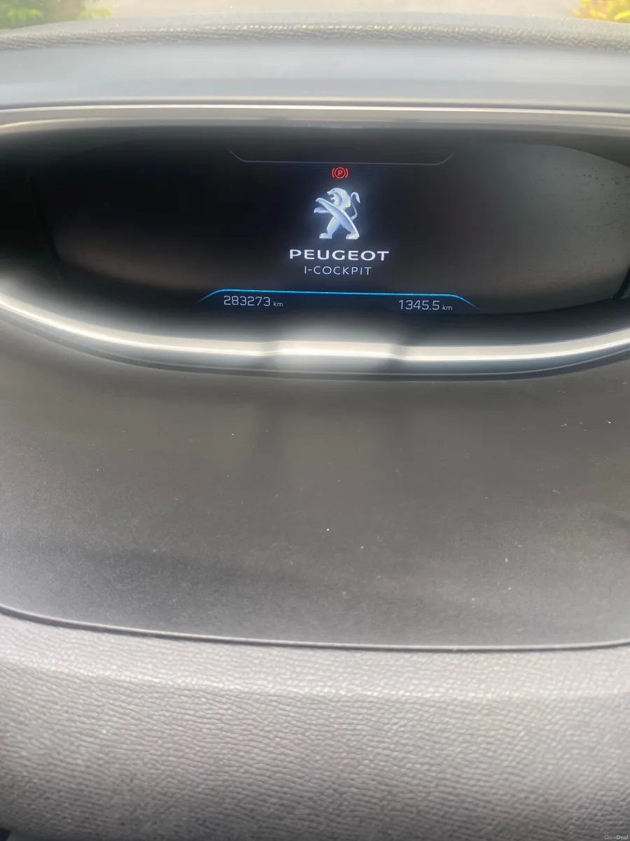 Peugeot 5008 2018 - Image 3