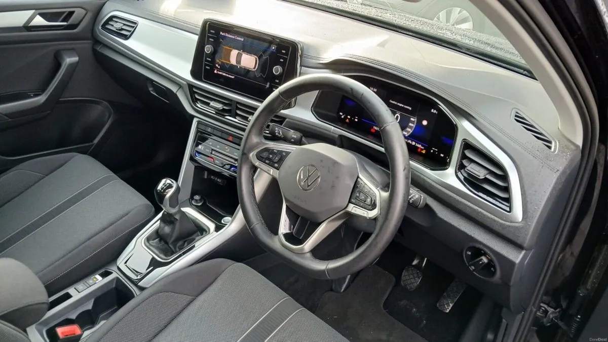 Volkswagen T-Roc  EDITION 75 2.0TDI 116HP **REAR V - Image 6