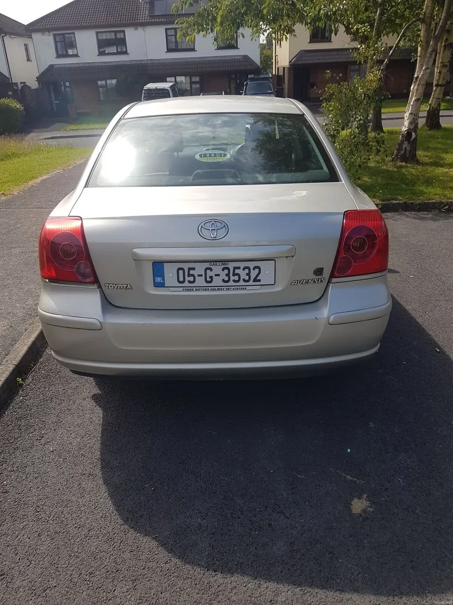 Toyota Avensis 2005 - Image 2