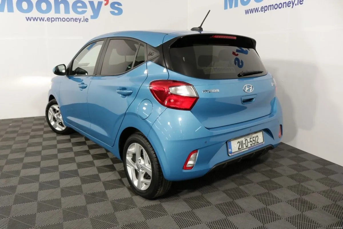 Hyundai i10 DELUXE 1.0L PETROL HATCHBACK - Image 4