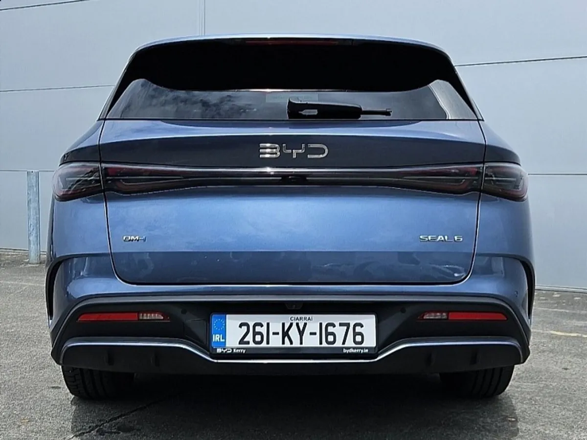 BYD Seal 6 Touring Comfort 1.5 PHEV - Image 4
