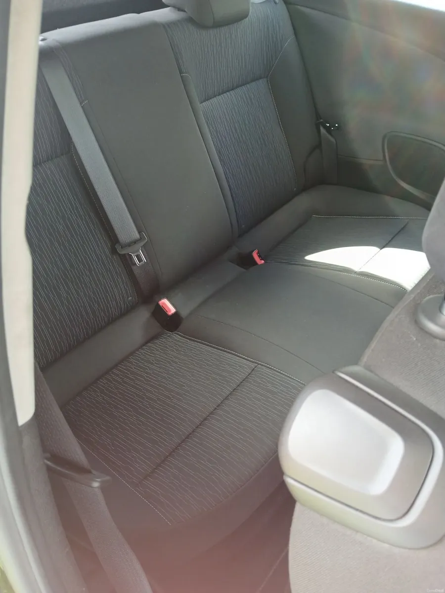 Opel Astra 2013 - Image 3