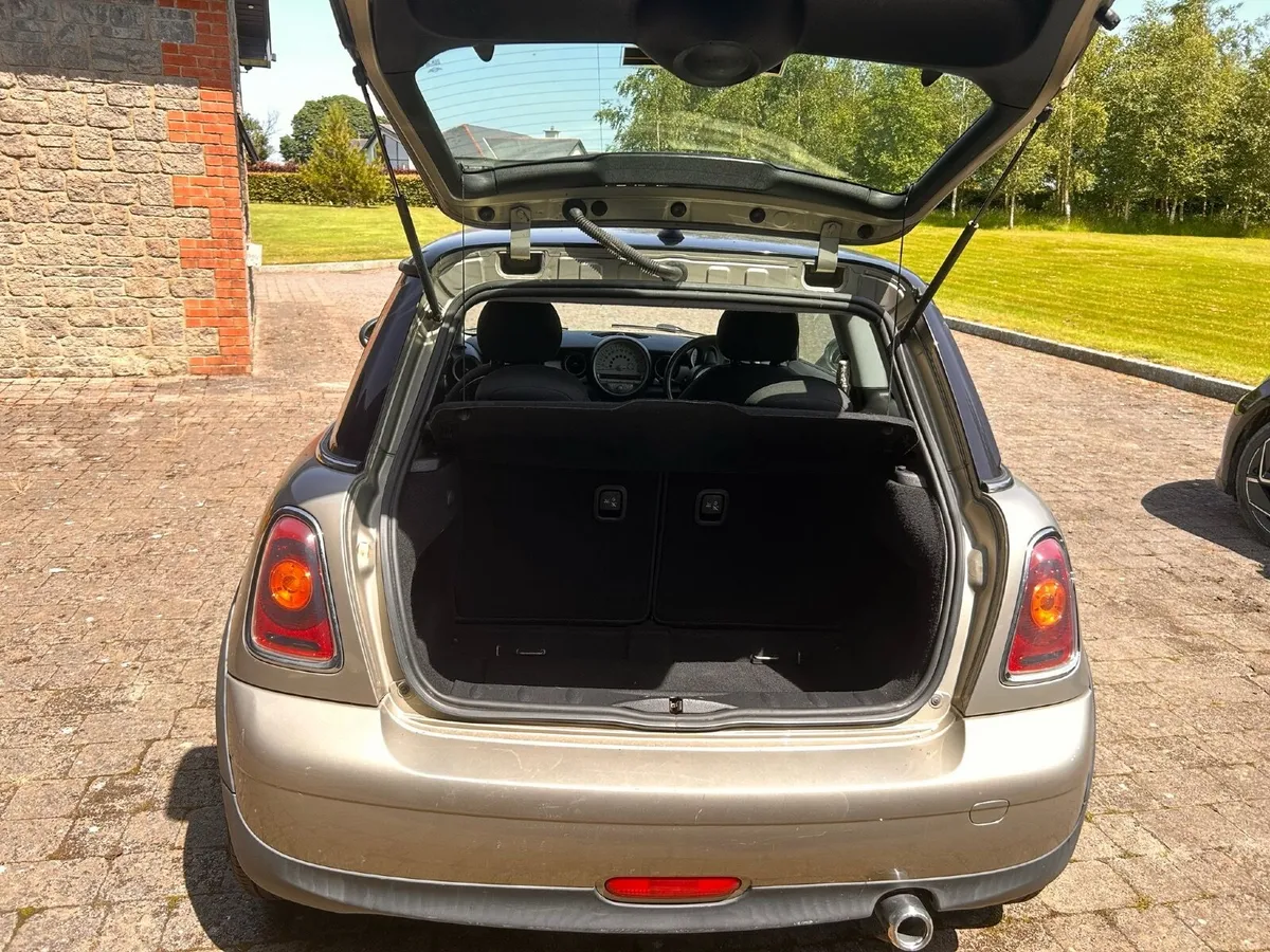 Mini Cooper 2009 - Image 4