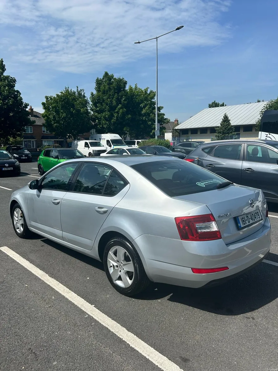 Skoda Octavia - Image 4