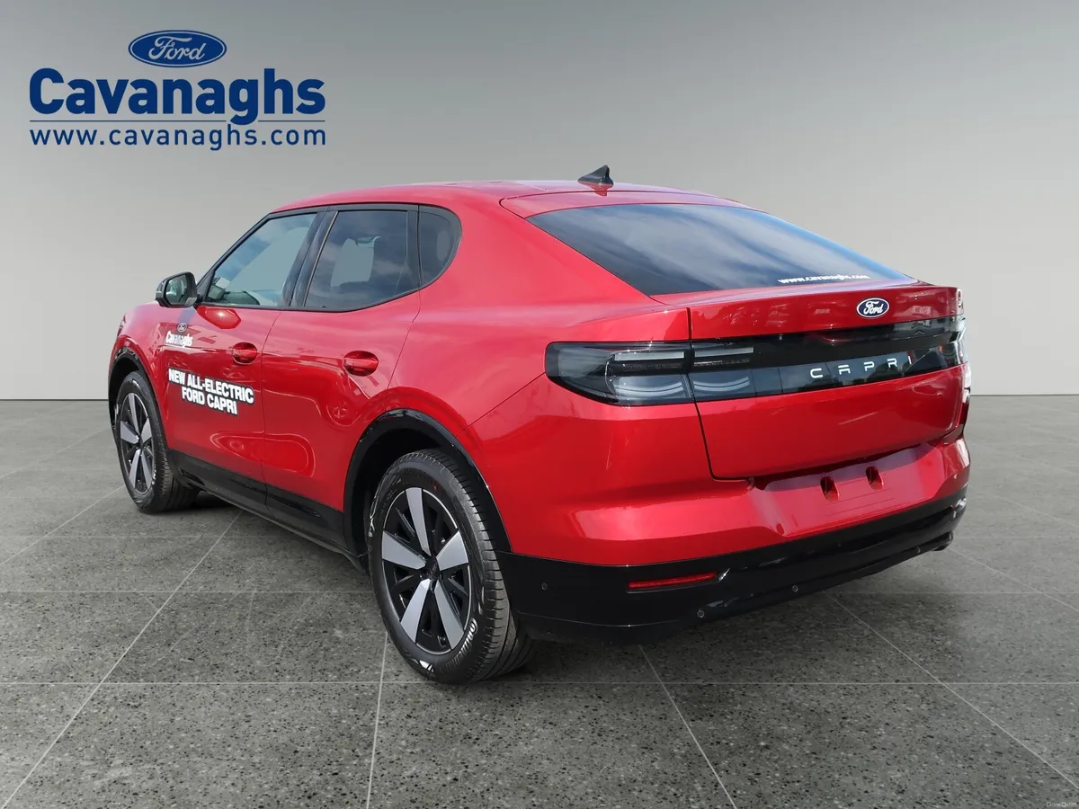 2026 Ford Capri Select 5dr 52kWh Standard Range - Image 3