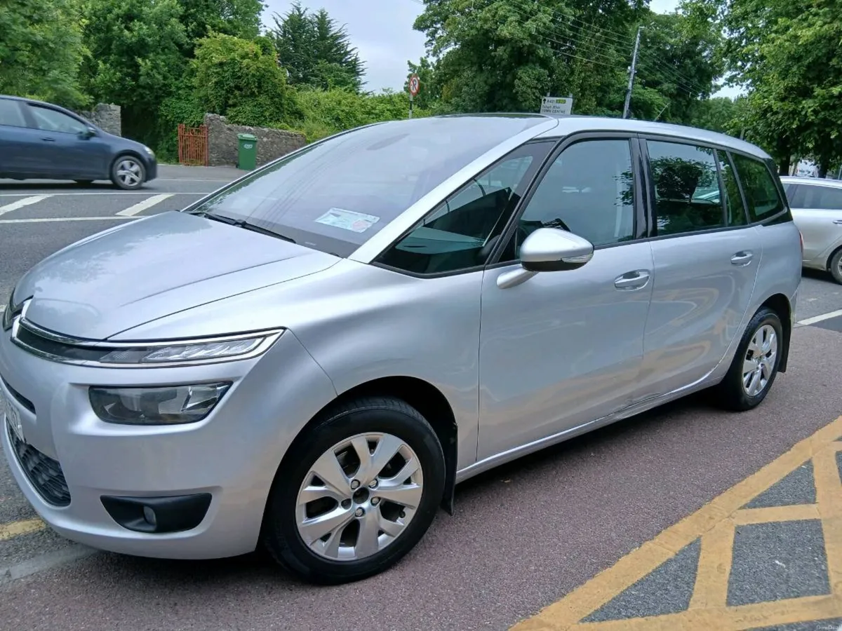 CITREON C4 (141) PICASSO 1.6 DIESEL NCT 25/07/27 - Image 3