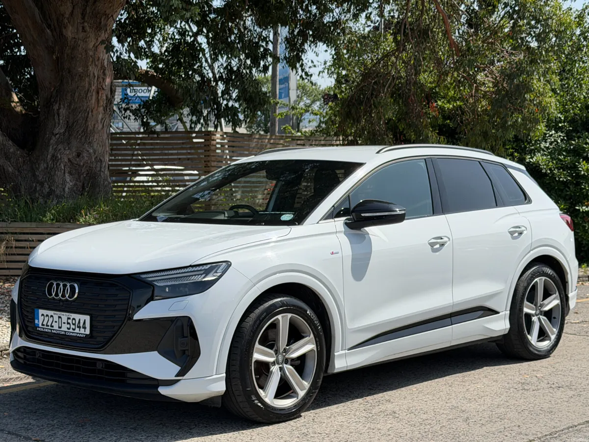 2022 Audi Q4 E-tron 35. S-LINE. REAR CAMERA - Image 2
