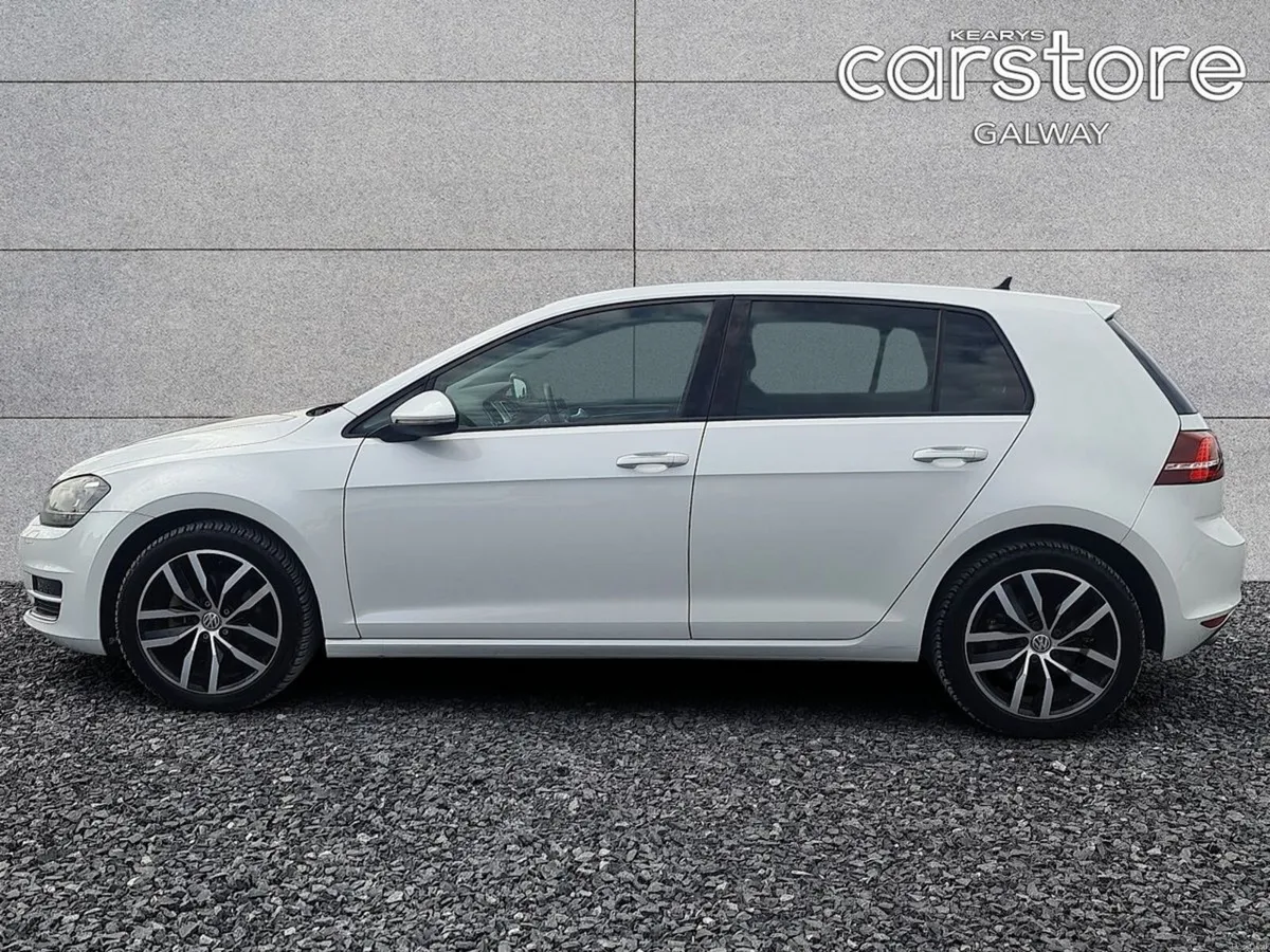 Volkswagen Golf TSI High Line Connect - Image 6
