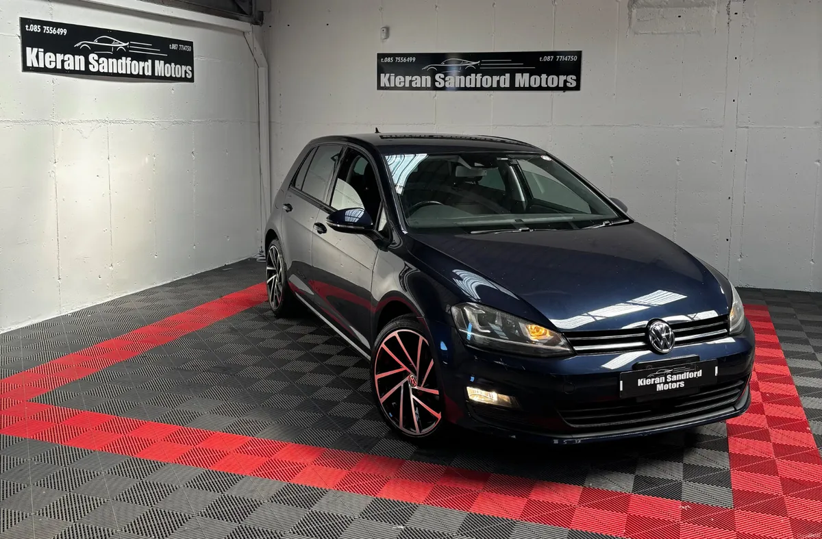 2016 VOLKSWAGEN GOLF - STUUNING CAR - - Image 1