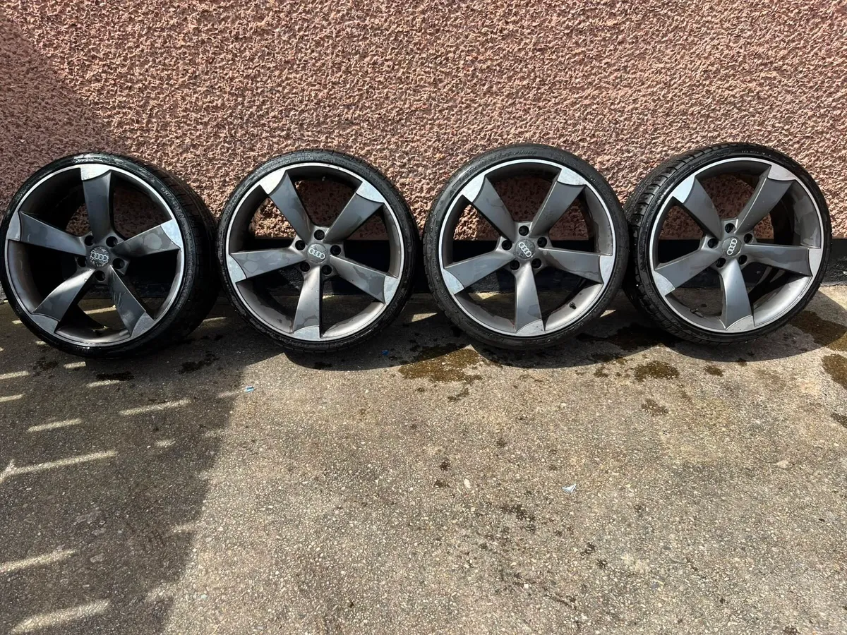 Set of alloy wheels - Image 1