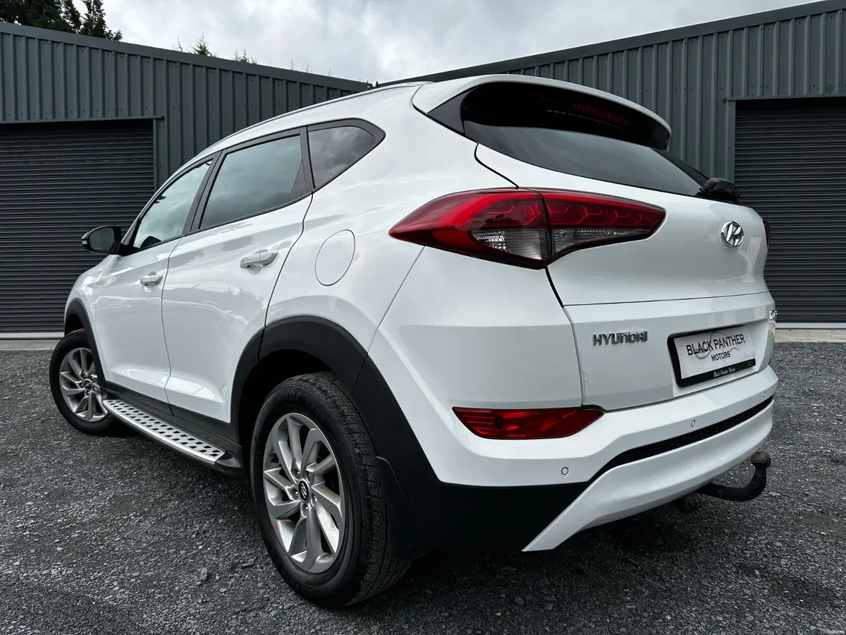 Hyundai Tucson 181’ Executive LOW MILEAGE - Image 3
