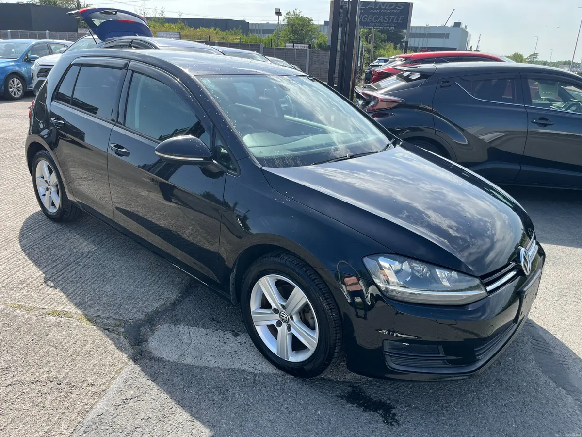 VOLKSWAGEN GOLF 2015, 1.2 TSI 5DR AUTO LOW KMS - Image 1