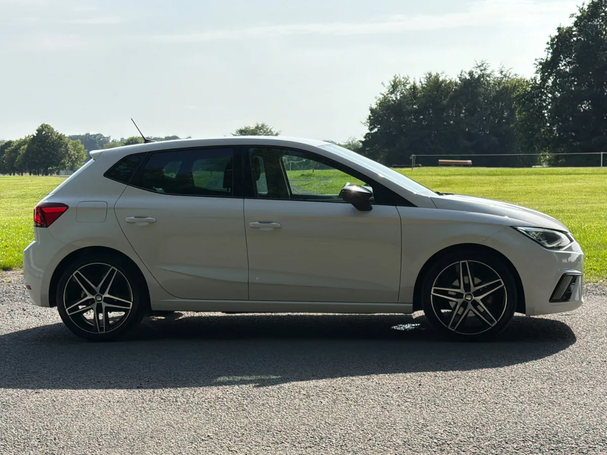 SEAT Ibiza 2019 FR 1.0 TSI 115 Tiny Mileage - Image 3