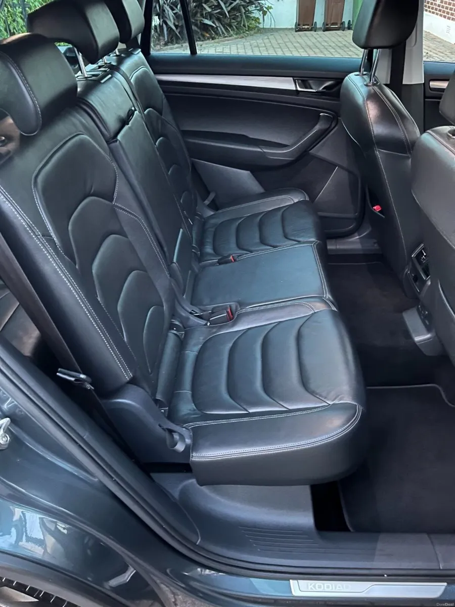 182 Skoda Kodiaq : 7 seat Leather : low kms - Image 6