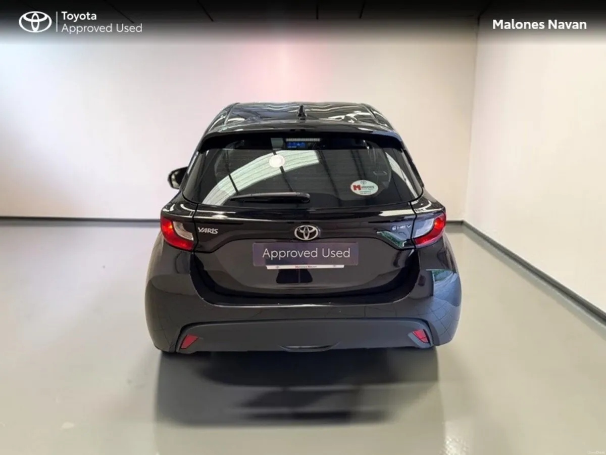 Toyota Yaris Yaris HEV Luna - Image 4