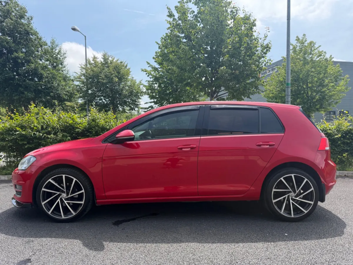 Volkswagen Golf TRENDLINE 1.6 TDI MANUAL 5SPEED 90 - Image 2