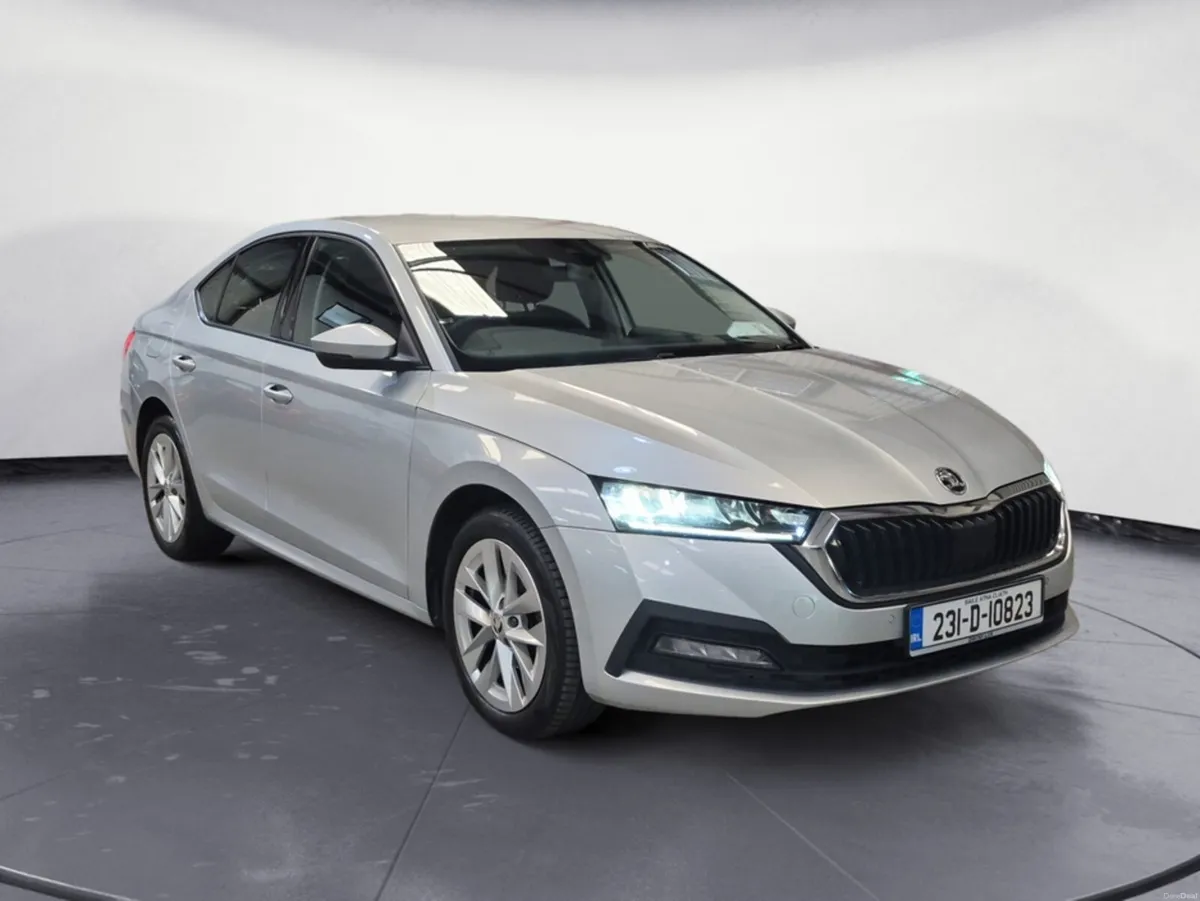 Skoda Octavia AMBITION 2.0 TDI 115HP 5DR - Image 3
