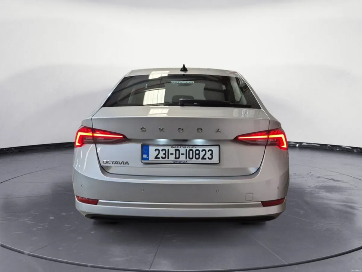 Skoda Octavia AMBITION 2.0 TDI 115HP 5DR - Image 6